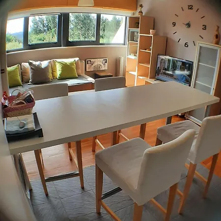 Cozy & Quiet Apartment. Lejlighed