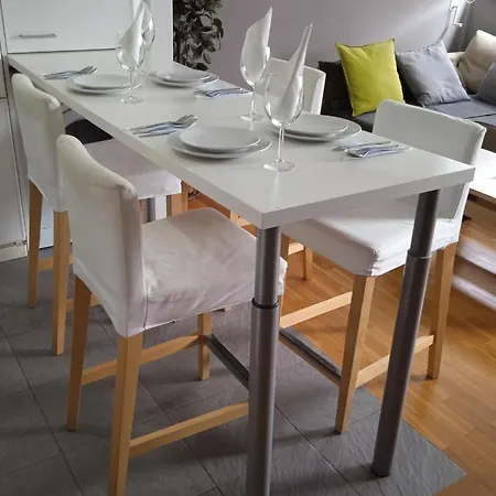 Cozy & Quiet Apartment. Sada